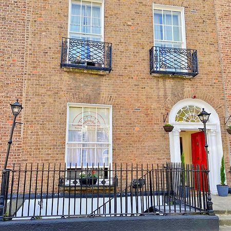 Baggot Court Townhouse Hotel Dublin Bagian luar foto