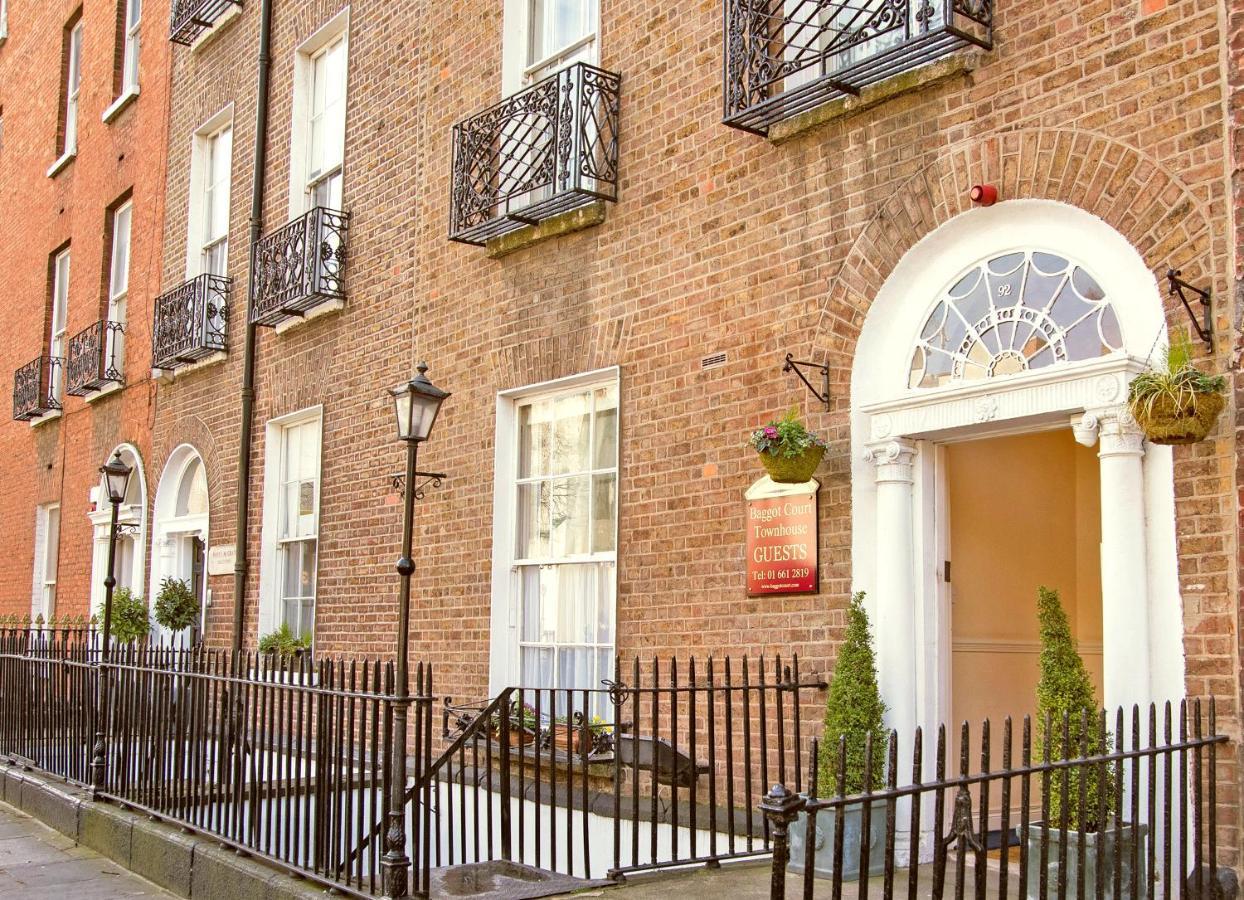 Baggot Court Townhouse Hotel Dublin Bagian luar foto