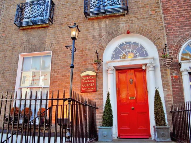 Baggot Court Townhouse Hotel Dublin Bagian luar foto