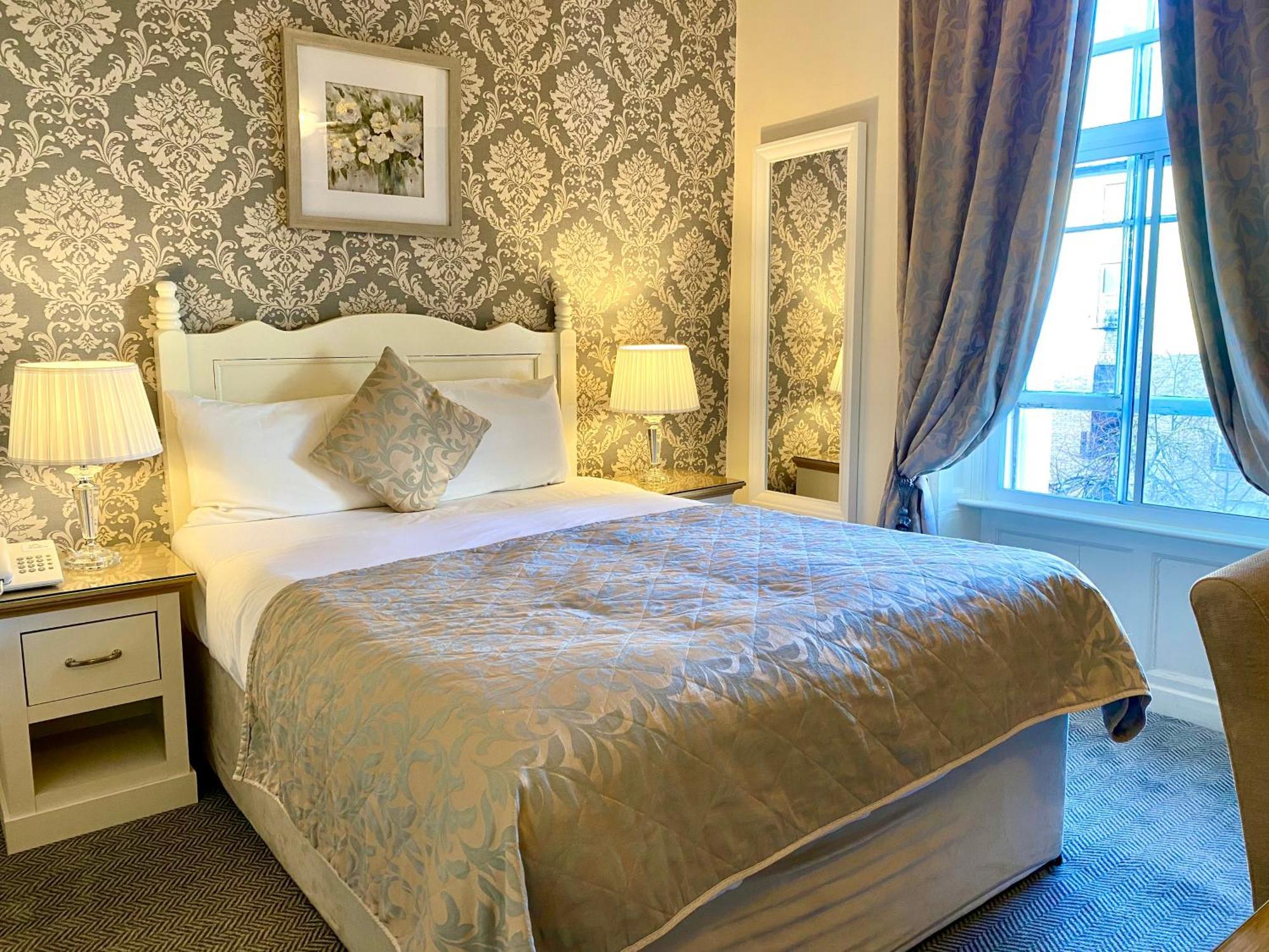 Baggot Court Townhouse Hotel Dublin Bagian luar foto